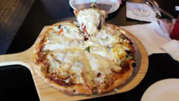 Villaggio's Pizzeria Vino food