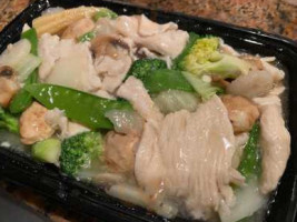 Gunston Wok food