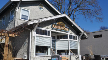 The Cannery Cafe outside