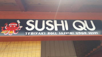 Sushi Qu food