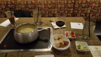 The Melting Pot food