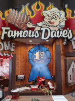 Famous Dave's Westland food