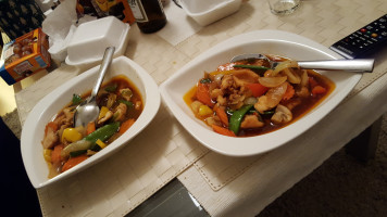 Kua Thai Bistro food