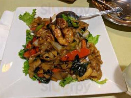 Thai Grata food