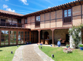 Hosteria De Quijas outside