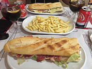 Cvafeteria Avenida food