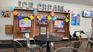 K&j's Ice Cream inside