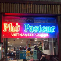 Pho Pasteur food