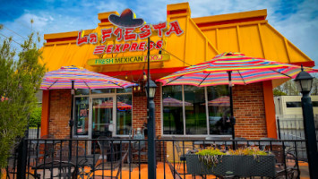 La Fiesta Express outside