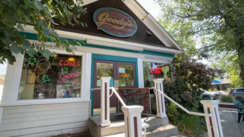 Goody's Soda Fountain outside