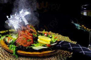 Tandoori Fusion food