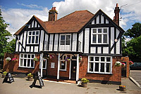 The Royal Oak Pub outside