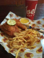 Joella's Hot Chicken food