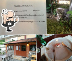 Pizzeria Ježić food