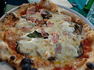 Pizzeria Peter Pan food