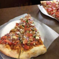 Peppinos Pizza food