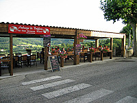 Auberge de Boffres outside