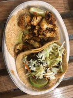 Trejo's Tacos Miracle Mile food
