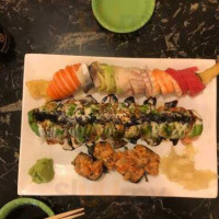 Seven Seas Sushi food