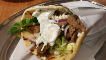 Meraki Greek Grill food