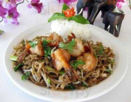 Chokchai Thai Food food