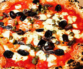 Tredici Wood Fired Pizzeria Bakery food