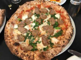 Pizzeria Bruno Napoletano food