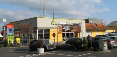 Mcdonald's outside