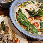 Busaba Eathai - Goodge Street food