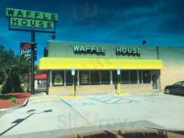 Waffle House outside