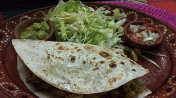 Taqueria Los Mexikas food