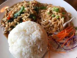 2c Thai Bistro Spirits food