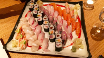 Myò Sushi food