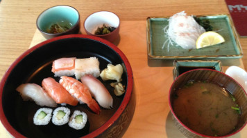 Myò Sushi food