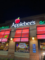 Applebee's Grill And Hudson Drive food