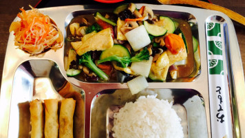 Lin's Asia Küche food