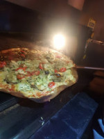 Pizzeria Del Mano food