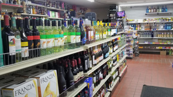 Big Bend Liquor food