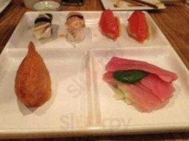 Sushi Mazi Restaurant food