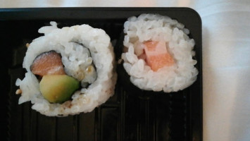 Bimi Sushi food