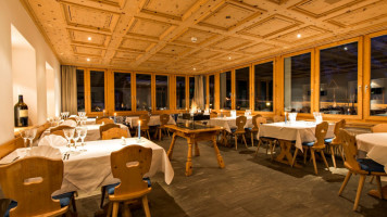Hotel Restaurant Morteratsch & Al Vadret food