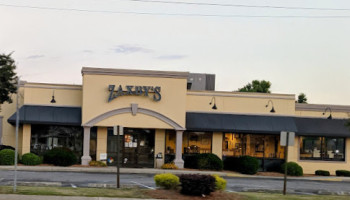 Zaxby's Chicken Fingers Buffalo Wings outside