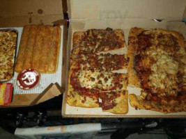 Pizza Hut food