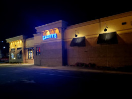 Zaxby's Chicken Fingers Buffalo Wings outside