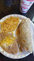 Roberto's Taco Shop food