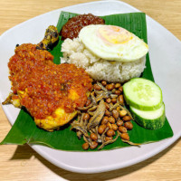 Nasi Lemak Ayam Taliwang (yishun) food