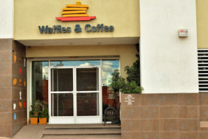 Waffles Coffee Zacatecas outside