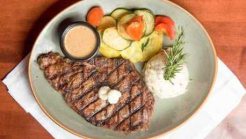 Michael T's Steaks Ribs Burgers Tavern food