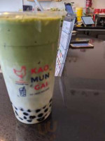 Kao Mun Gai And Bubble Tea food