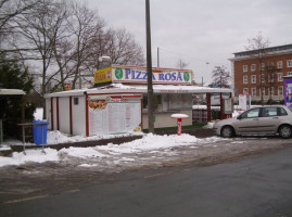 Pizzeria Rosa outside